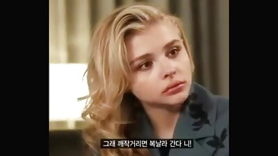 Kortney Kane pinaba elvezes eltemeti a nyelvét Rachel dombján
